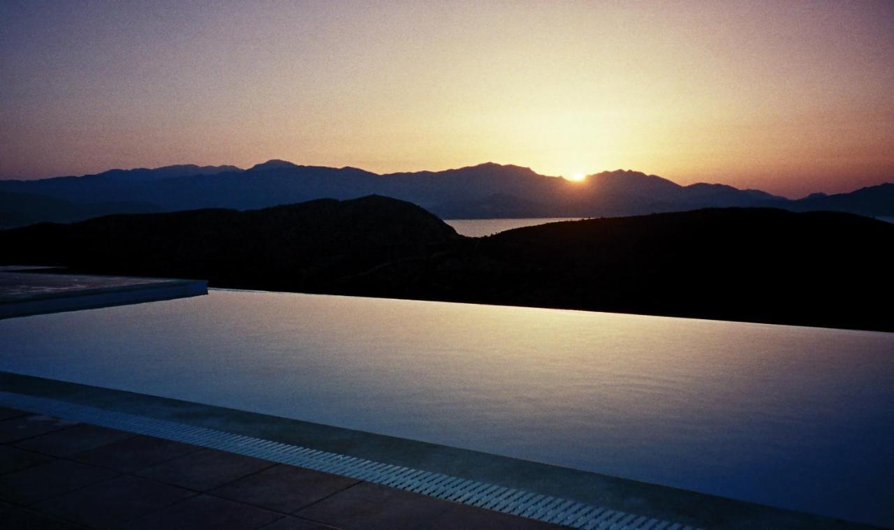 Villa Lir Tholos  Экстерьер фото