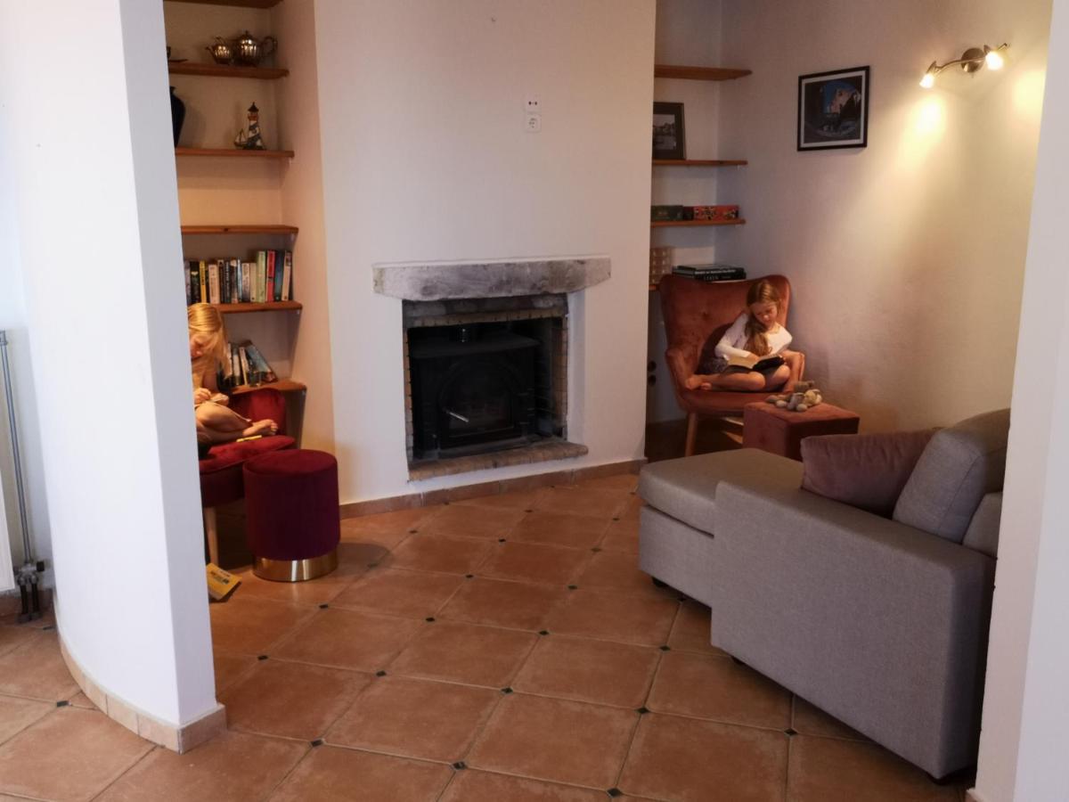 Villa Lir Tholos  Экстерьер фото